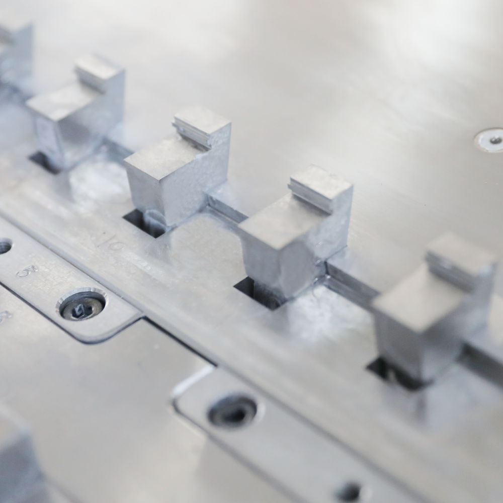 Bath exhaust fan blade mold